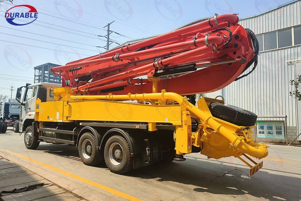 Concrete Boom Pump