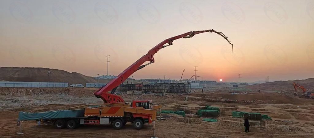 Concrete boom pump working site