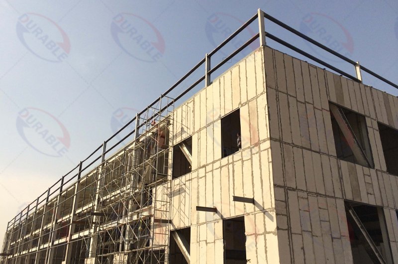 Silica sand for concrete construction