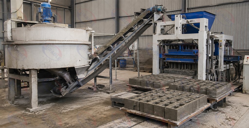 Consistent concrete mixing for stable block machine production
